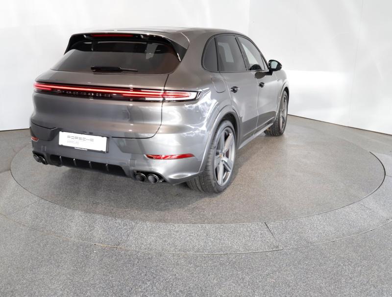 Porsche Cayenne S E-Hybrid