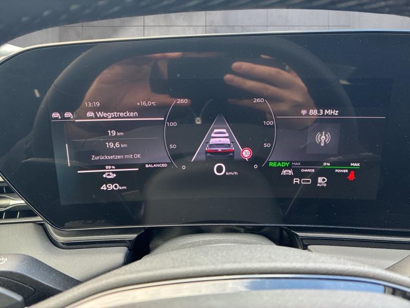 Audi A6 Avant e-tron quattro
