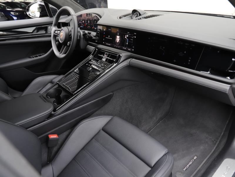 Porsche Panamera 4 E-Hybrid