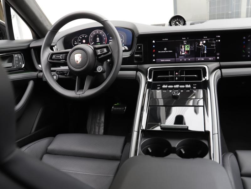 Porsche Panamera 4 E-Hybrid