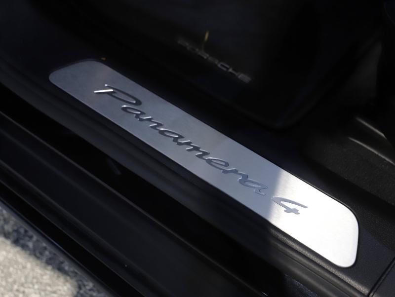 Porsche Panamera 4 E-Hybrid