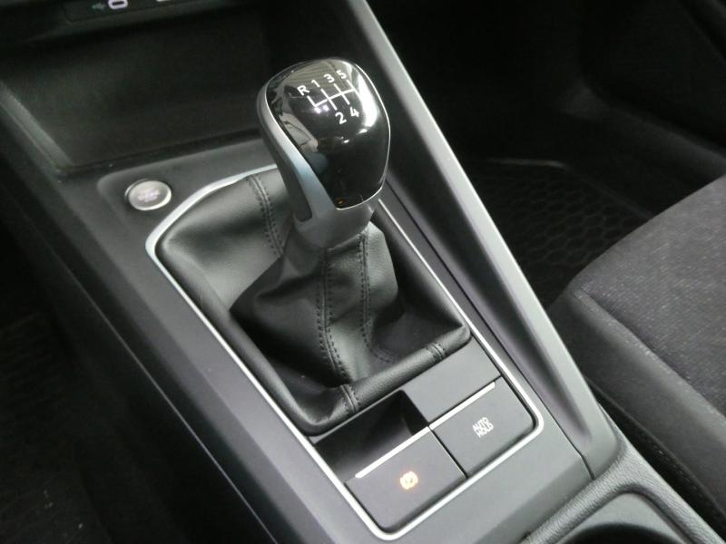 VW Golf Life TSI