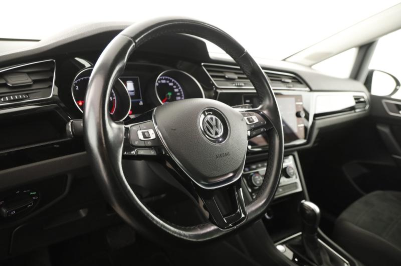 VW Touran Highline TDI DSG