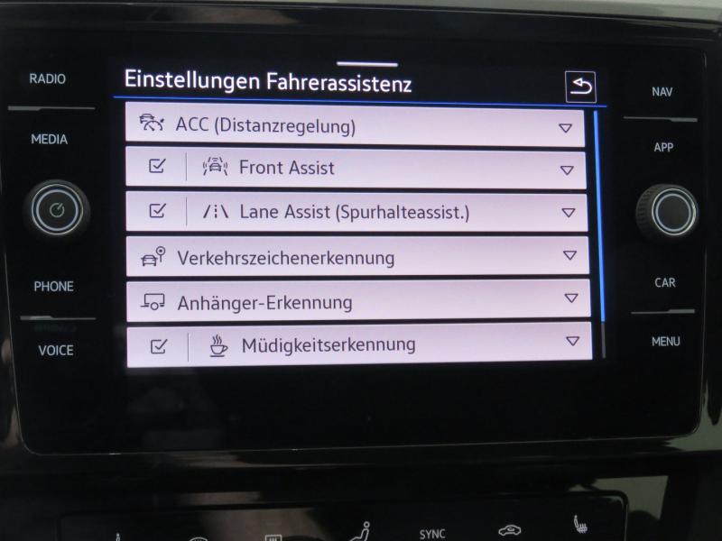 VW Passat Variant Business TDI DSG