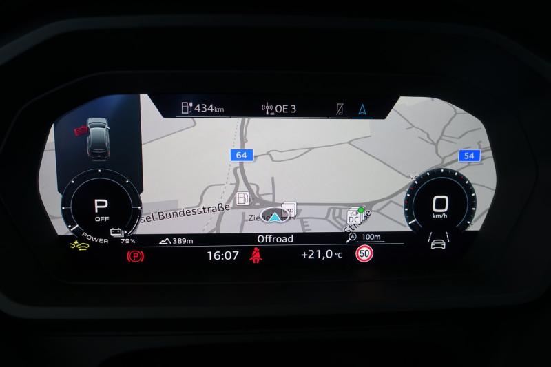 Audi Q4 45 e-tron quattro business