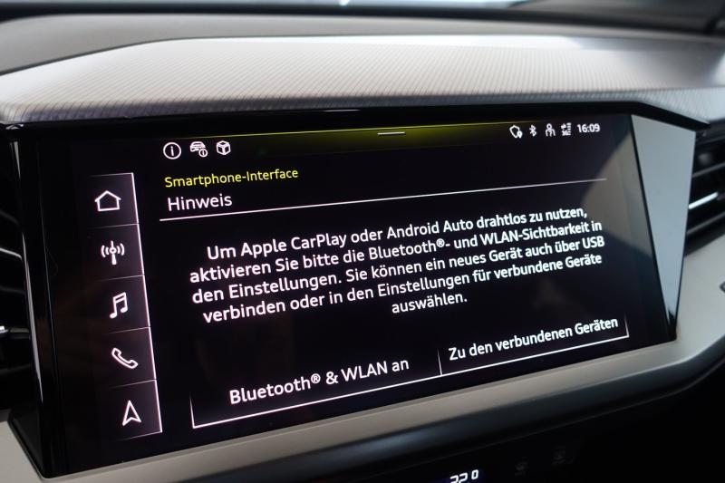 Audi Q4 45 e-tron quattro business