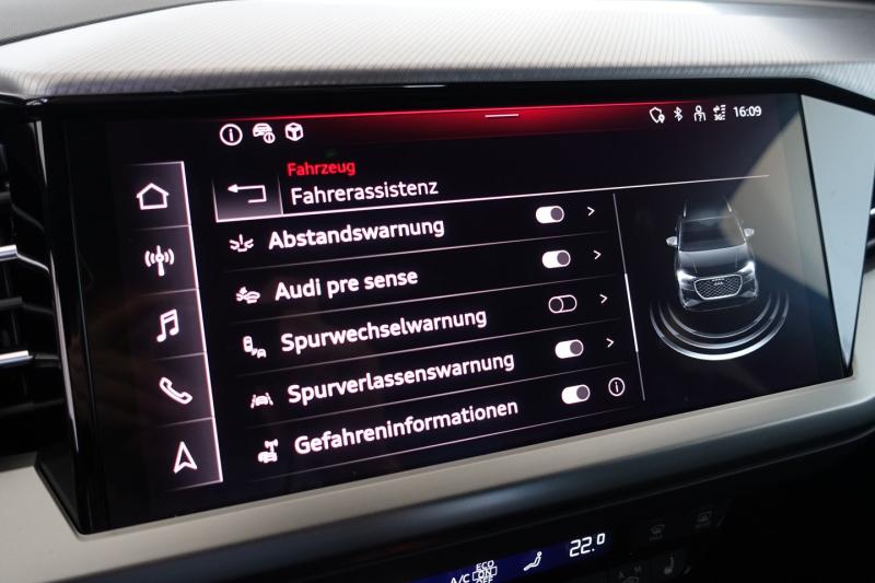 Audi Q4 45 e-tron quattro business