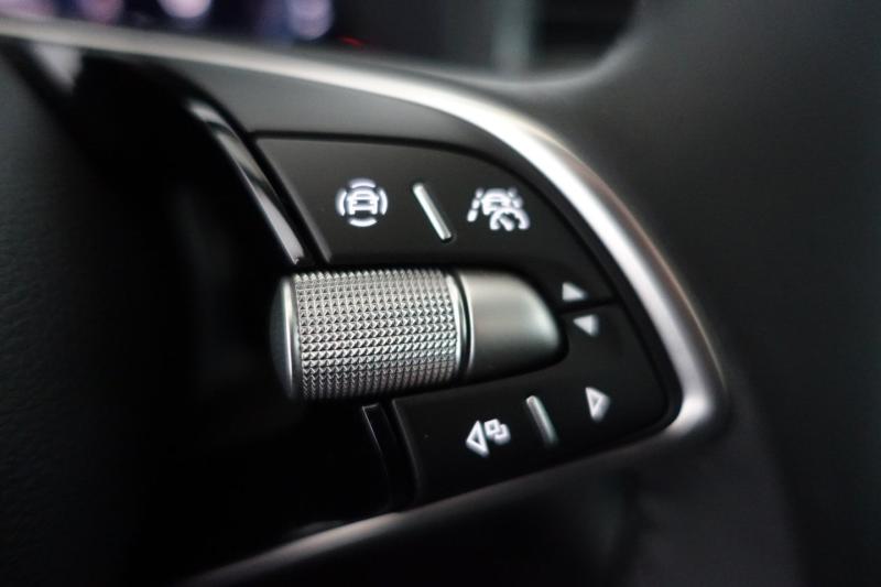 Škoda Karoq Selection TSI