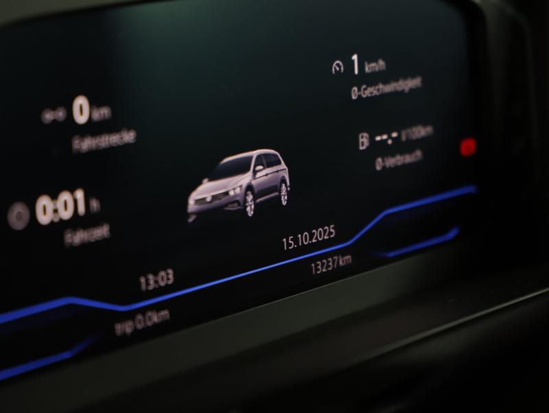 VW Passat Variant Business TDI