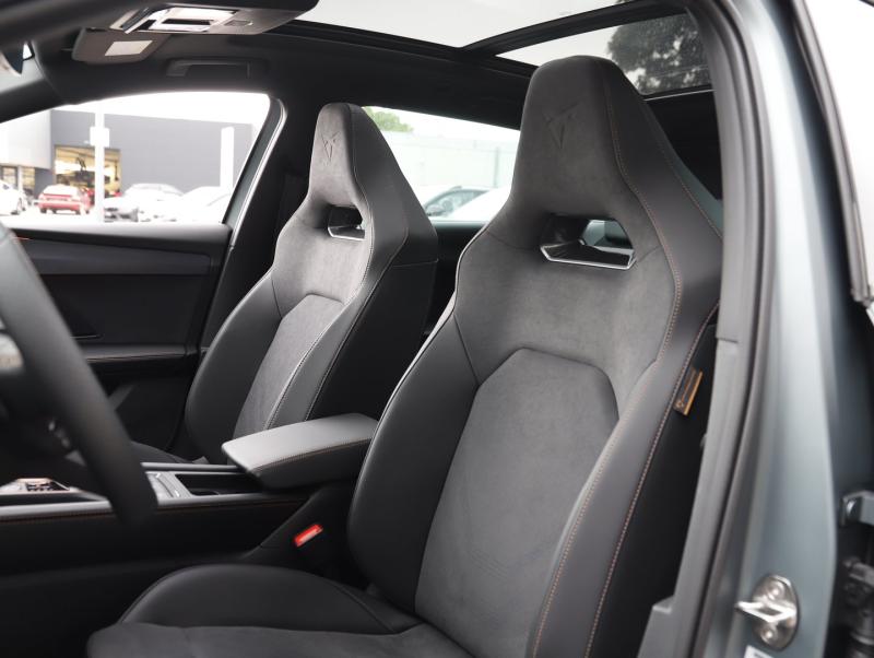 CUPRA Leon SP Kombi VZ e-HYBRID 200/272