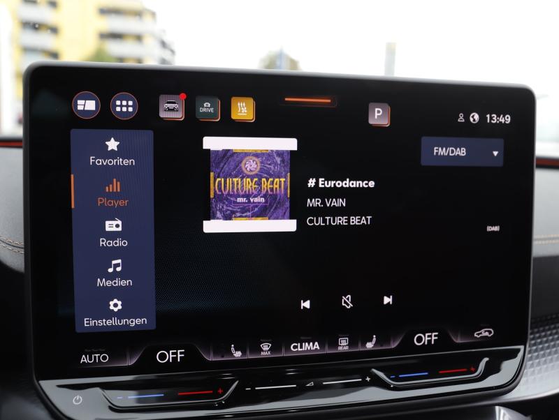 CUPRA Leon SP Kombi VZ e-HYBRID 200/272