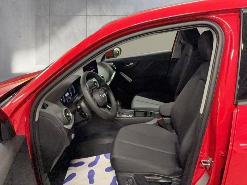 Audi Q2 35 TFSI admired