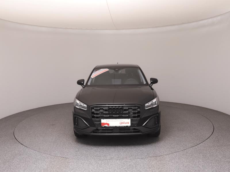 Audi Q2 30 TFSI admired