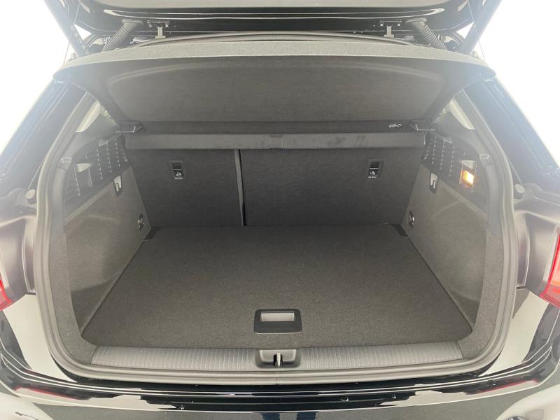 Audi Q2 30 TFSI admired
