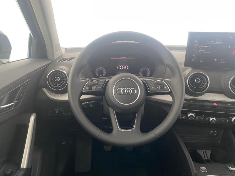 Audi Q2 30 TFSI admired
