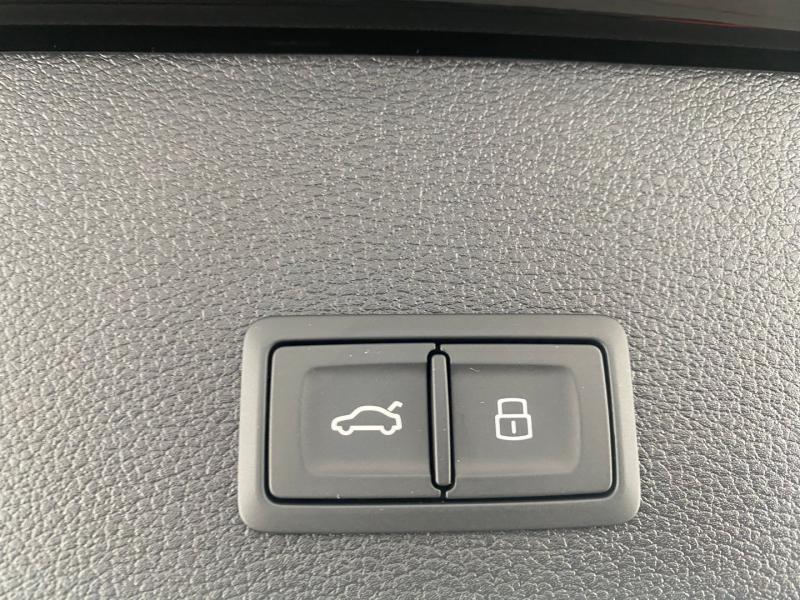 Audi Q2 30 TFSI admired
