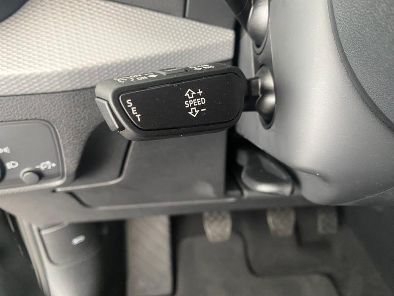 Audi Q2 30 TFSI admired