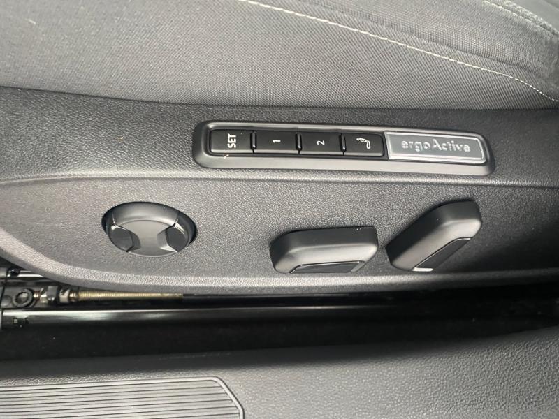 VW Golf Style TSI DSG mHeV