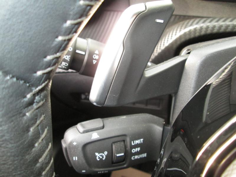 Peugeot 2008 BlueHDi 130PS Allure Pack EAT8