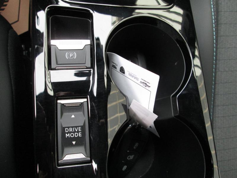 Peugeot 2008 BlueHDi 130PS Allure Pack EAT8