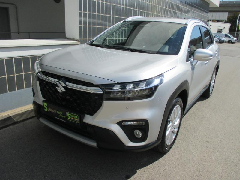 Suzuki S-Cross 1.4 GL+ Hybrid shine light