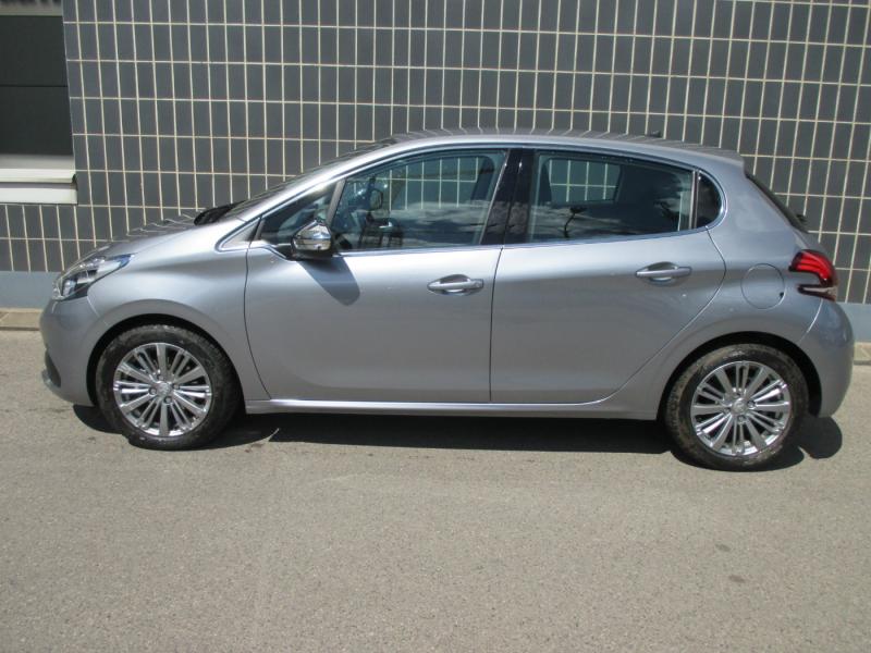 Peugeot 208 Allure 1.2 PureTech 110 SS EAT6