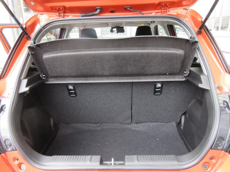 Suzuki SWIFT CLEAR 1.2 HYB 2WD 5G 82P