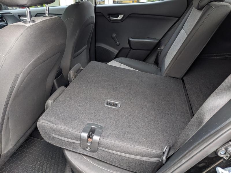 KIA STONIC/TIT/1.2DPI/MT5/84