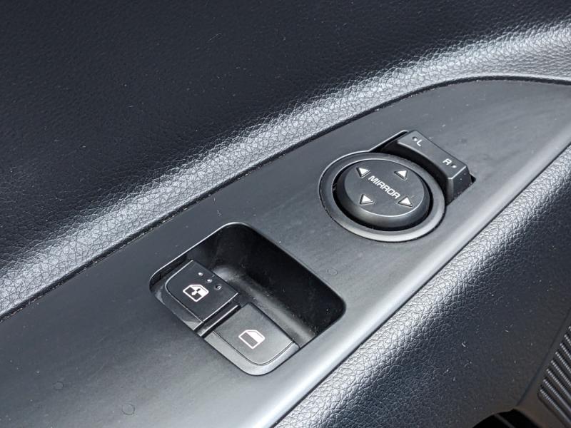 KIA STONIC/TIT/1.2DPI/MT5/84