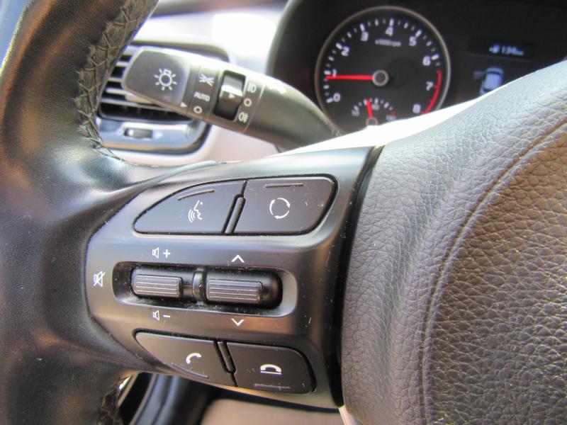 KIA Stonic 1.25 MPI ISG Silber