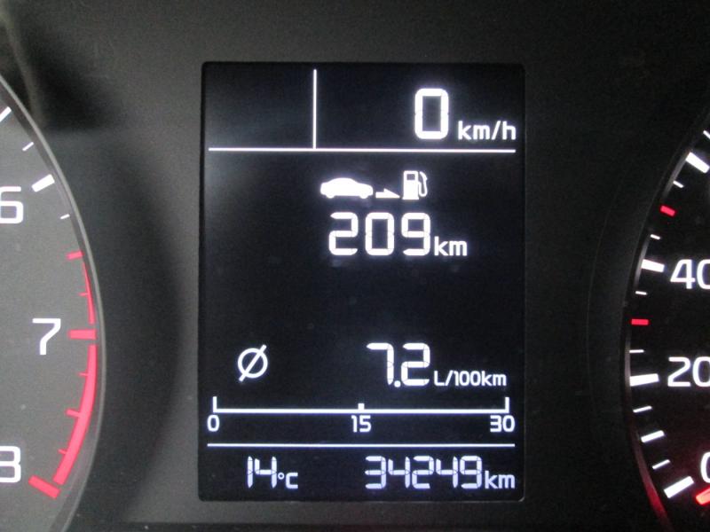 KIA Rio 125 MPI Silber ISG