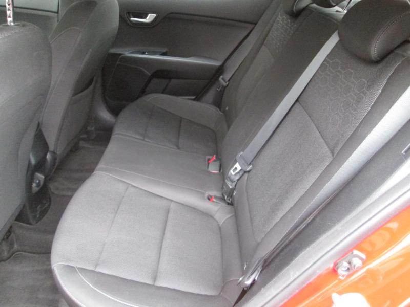 KIA Rio 125 MPI Silber ISG