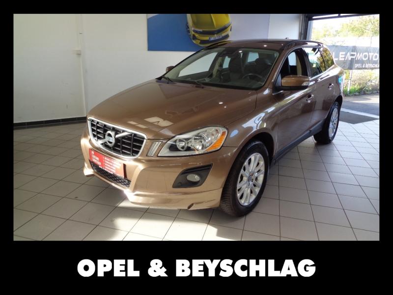 XC60 Volvo Volvo XC60 24D FWD Momentum Drive