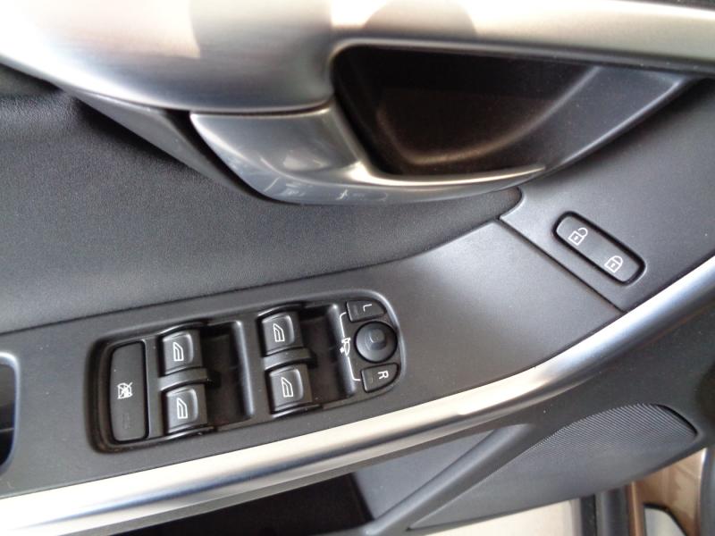 Volvo XC60 24D FWD Momentum Drive