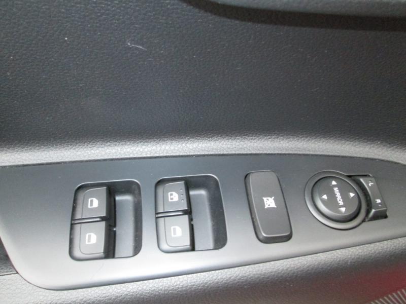 KIA Stonic 10 TGDI GPF ISG Silber