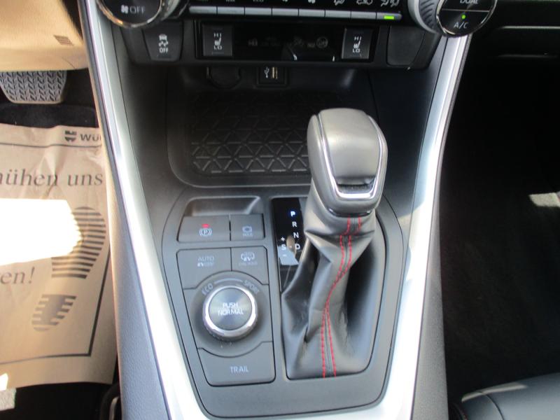 Suzuki Across 2.5 PHEV E-Four Flash CVT