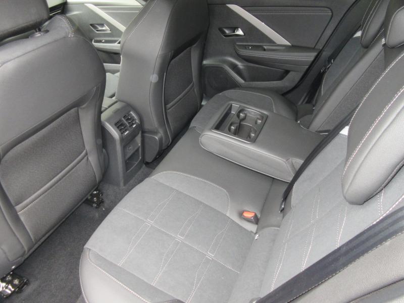 Opel Astra 1.2 Turbo GS Aut.