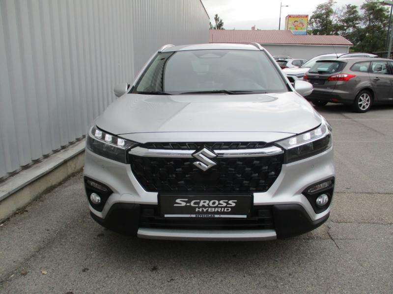 Suzuki S-CROSS shine