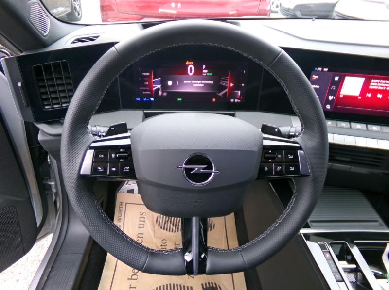 Opel Astra GS PHEV