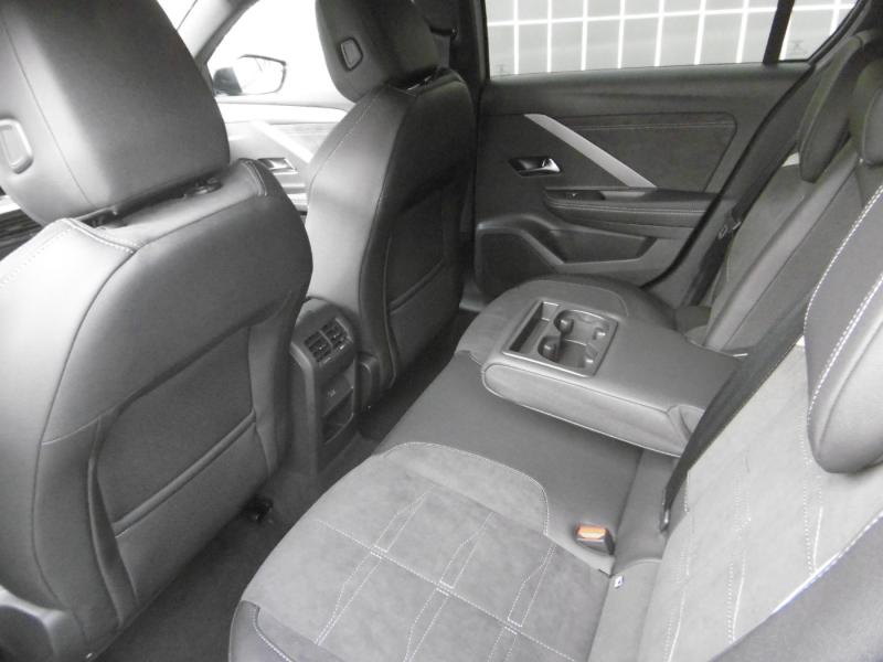 Opel Astra GS PHEV