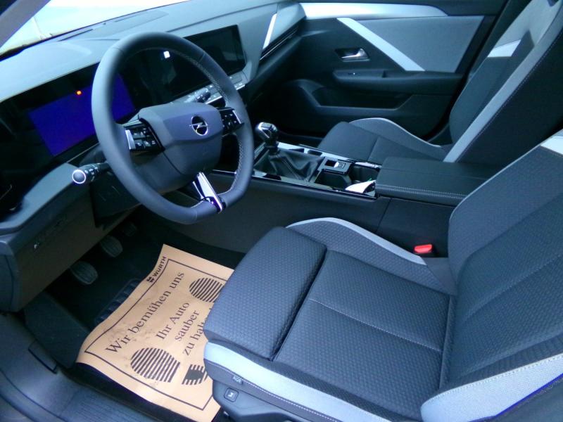 Opel Astra ST Edition