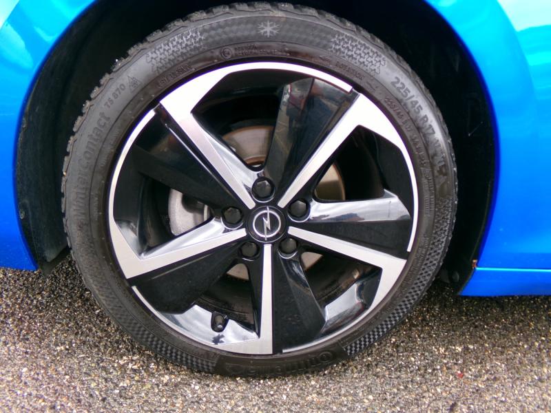 Opel Astra 1.2 Turbo GS Aut.