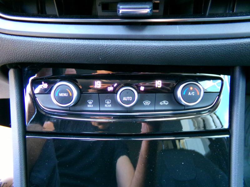 Opel Grandland 1.2 Turbo DesignTech Aut.