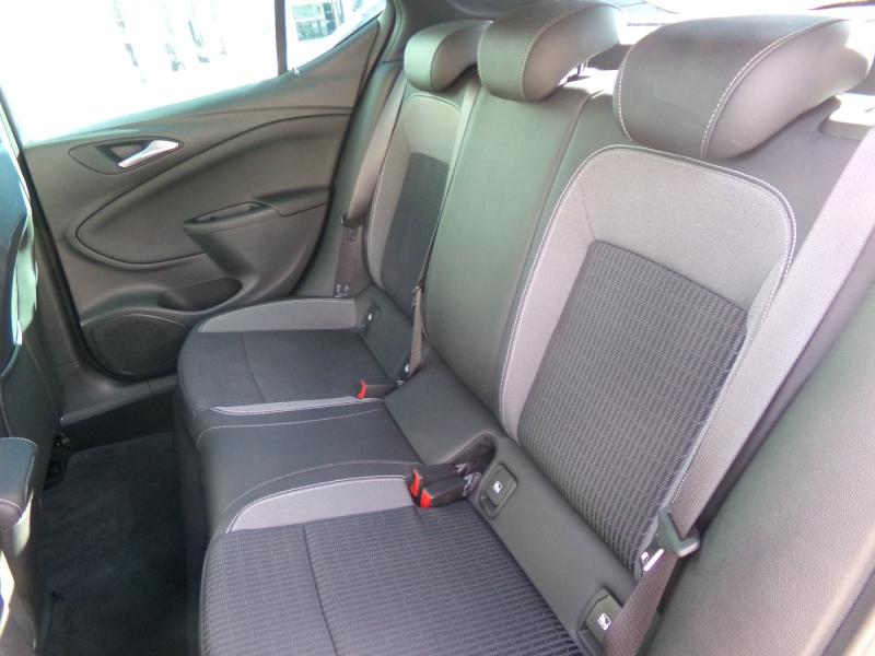 Opel Astra 1.2 Turbo Elegance