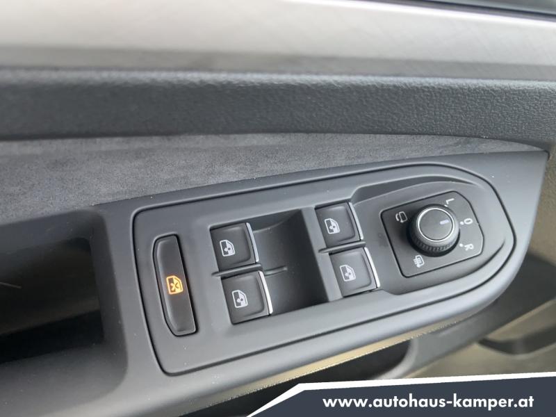 VW Golf Variant Life TDI DSG