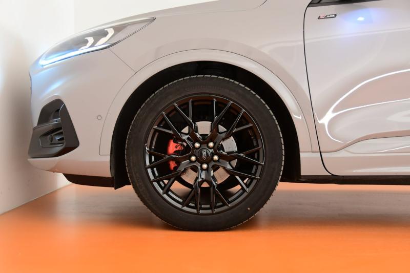 Ford Kuga 2,5 Duratec FHEV Graphite Tech Edit