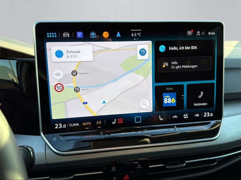 VW Golf Life TSI