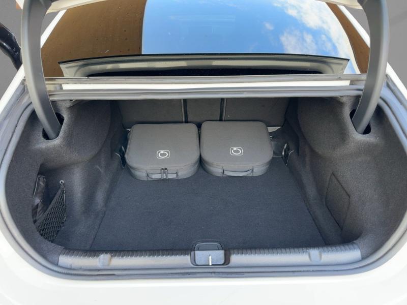 MERCEDES-BENZ EQE 300 Österreich-Edition