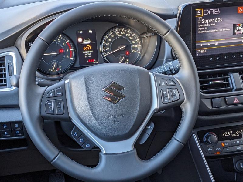 Suzuki S-Cross shine