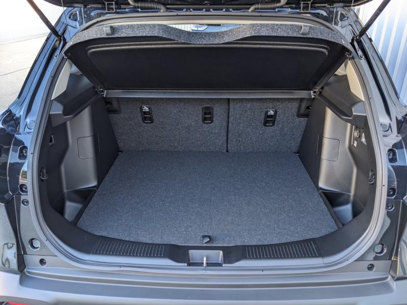 Suzuki S-Cross shine